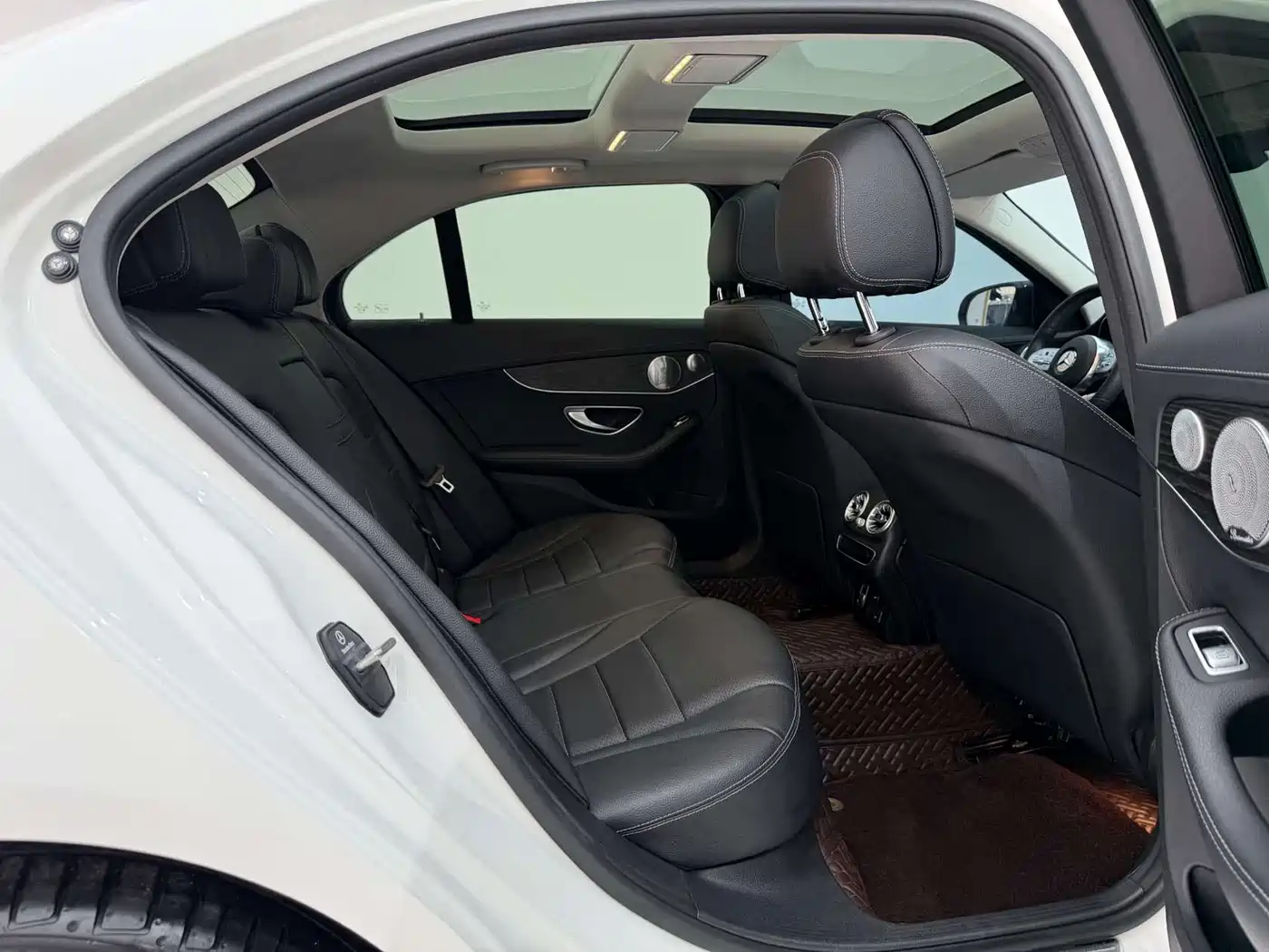 Mercedes-Benz C-Class 2021 C 260 L Sport Starry Exclusive Edition фото 17