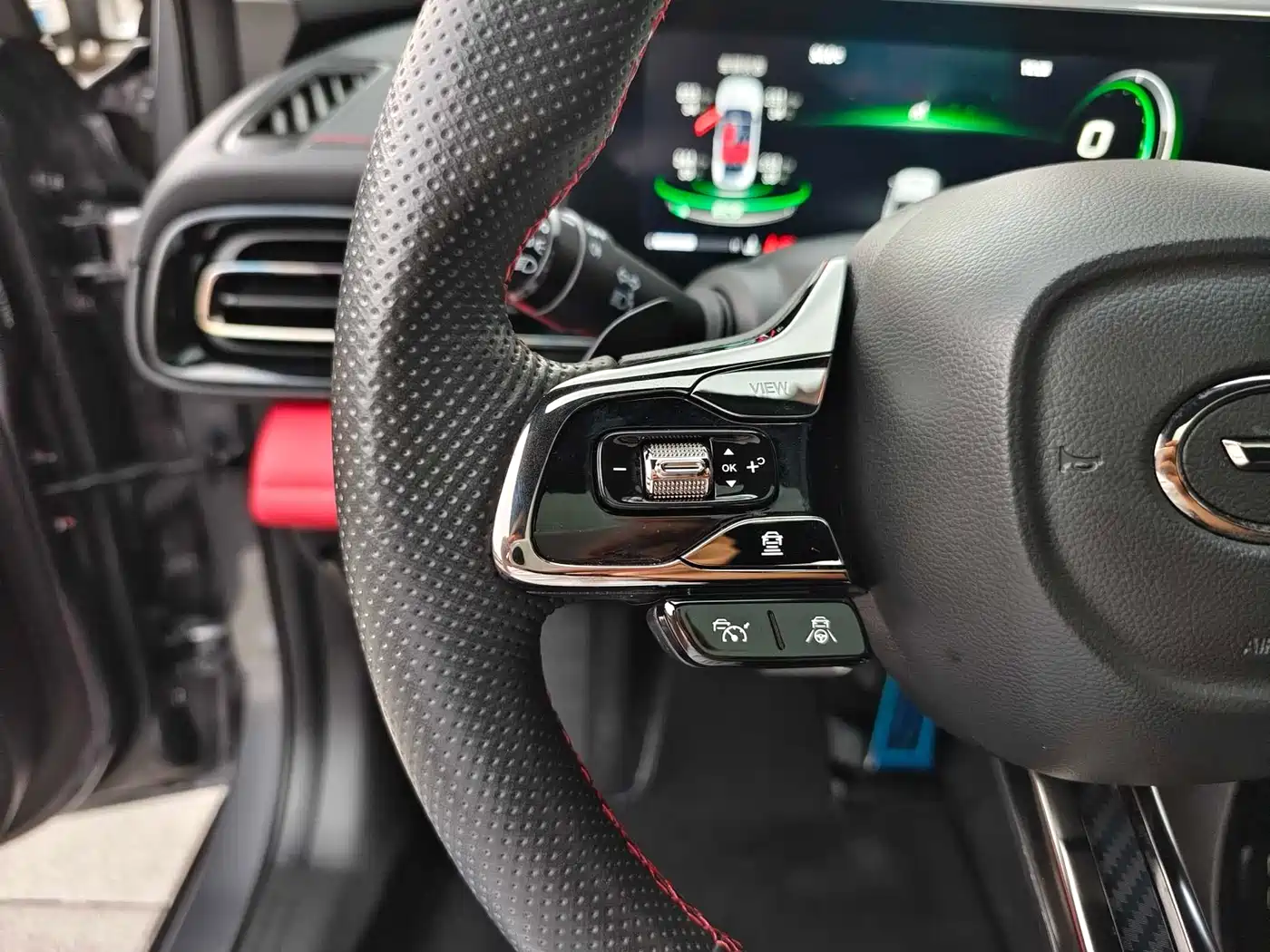 GAC Trumpchi Trumpchi Emkoo 2021 270T DCT J16 Edition фото 21