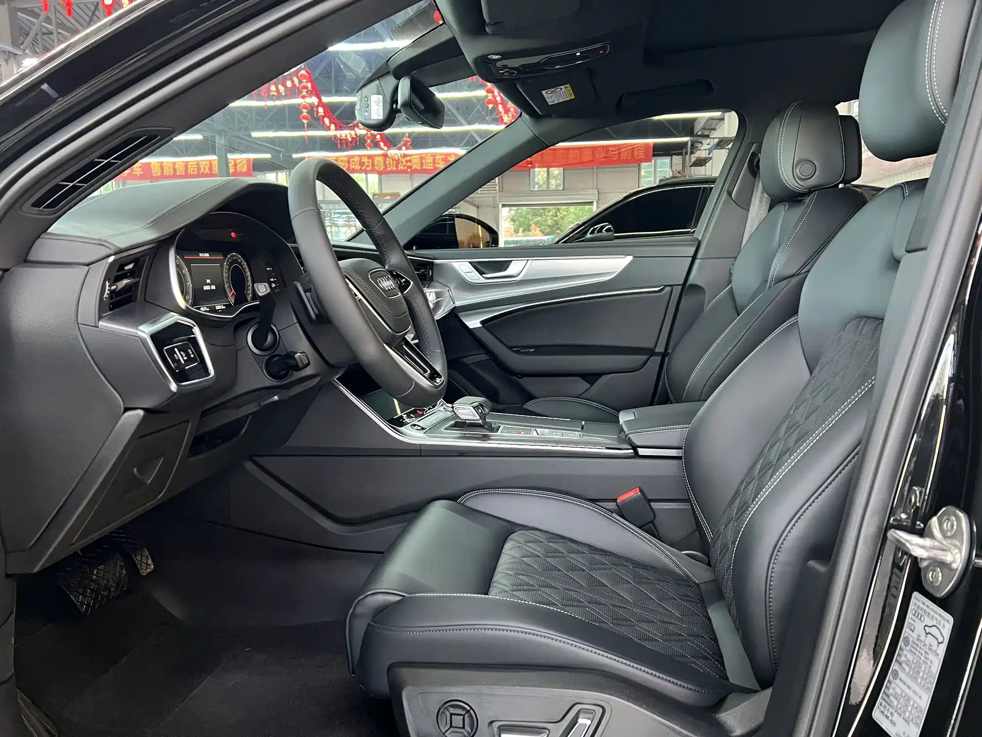 Фото 3 - Audi A6L