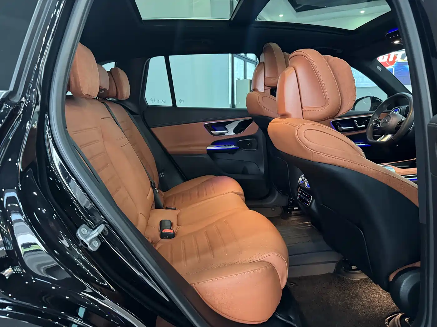 Mercedes-Benz GLC 2024 GLC 300 L 4MATIC Dynamic 5-seater фото 9