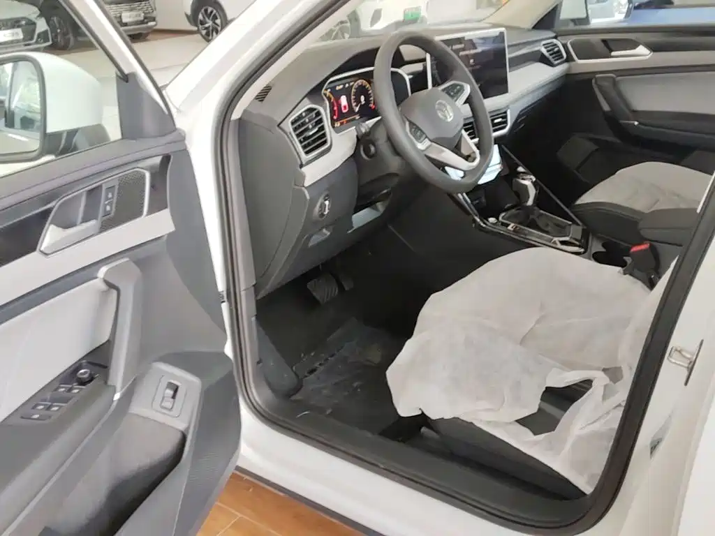 Volkswagen Tayron 2026 2025 Shared Joy 300TSI