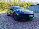 Фото 2 - Tesla Model 3