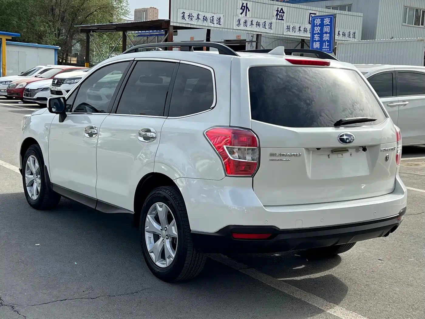 Subaru Forester 2014 2.5i Automatic Elite Edition фото 8