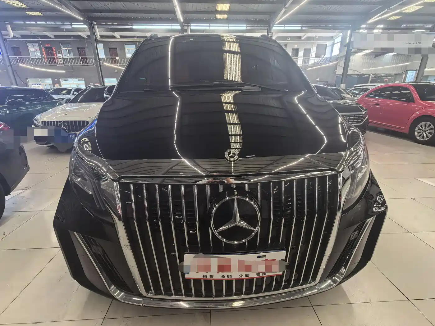 Mercedes-Benz V-Class 2022 V 260 L Long Wheelbase Prestige Edition фото 2