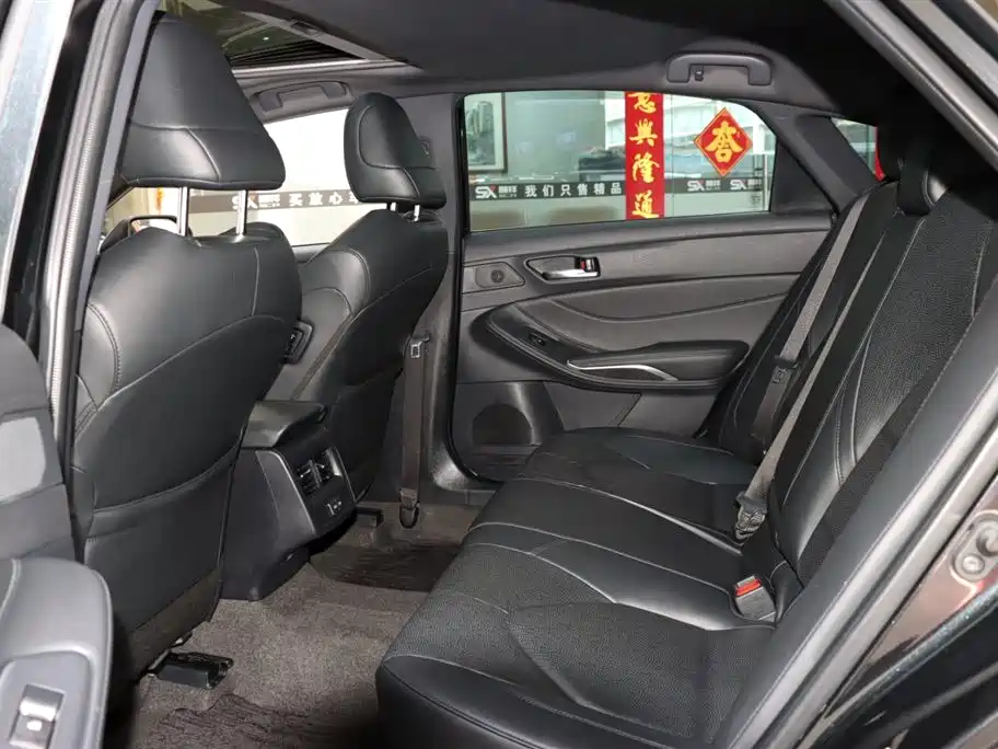 Toyota Avalon 2022 2.5L Luxury Edition фото 11