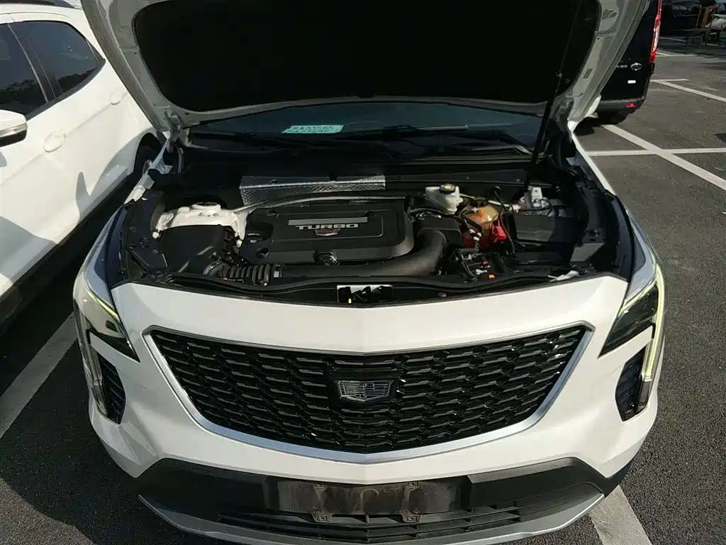 Cadillac XT4 2018 28T FWD Leading Edition фото 16