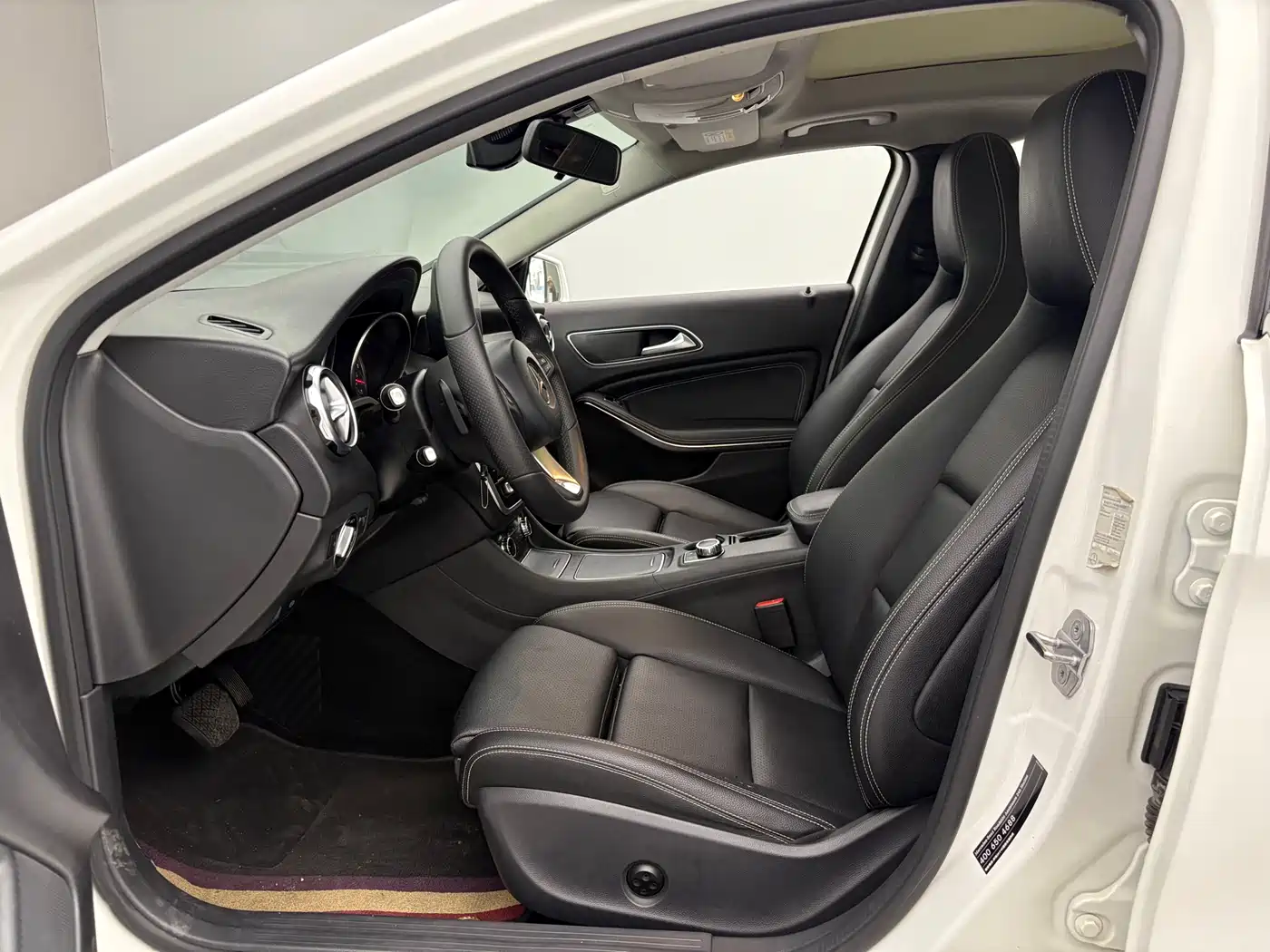Mercedes-Benz GLA 2018 GLA 200 Dynamic фото 9