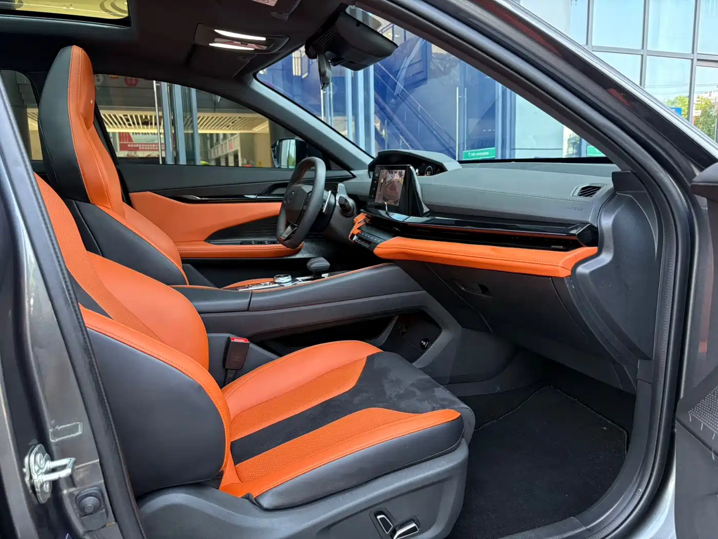 CHANGAN UNI-V