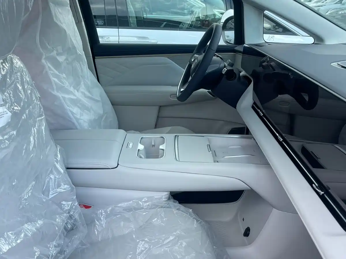 Buick Zhijing Shijia 2026 AWD Base Model фото 22