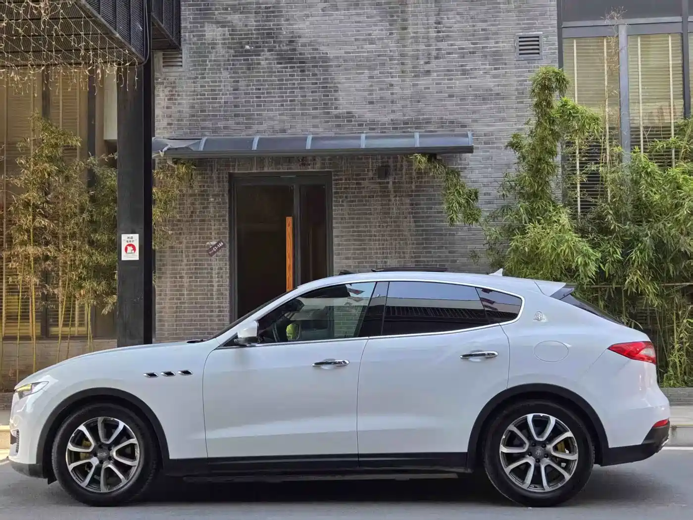 Maserati Levante 2019 3.0T Standard Edition China V фото 9