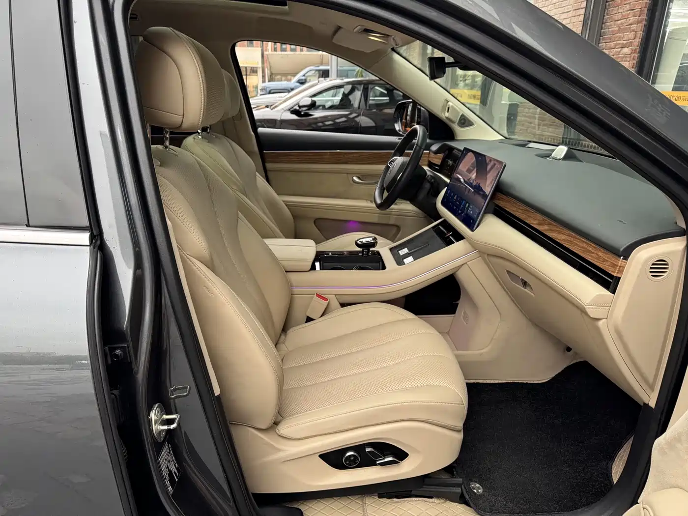 Aito M7 2023 2022 1.5T AWD Luxury Edition