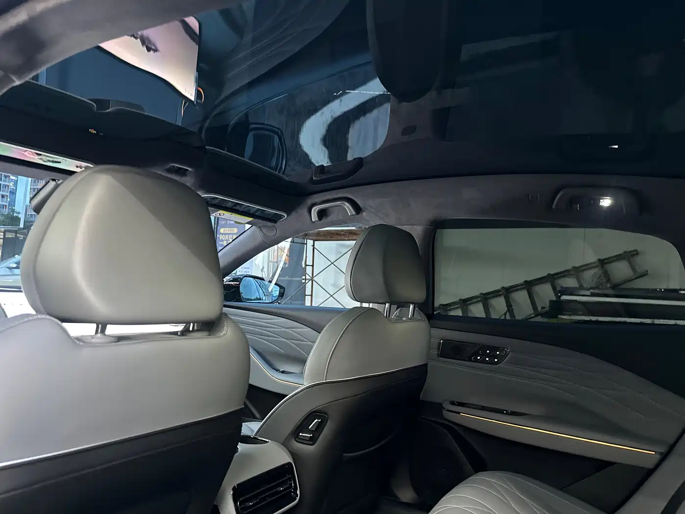 Geely Galaxy Galaxy E8 2025 700km Long Voyage Smart Drive Edition фото 12