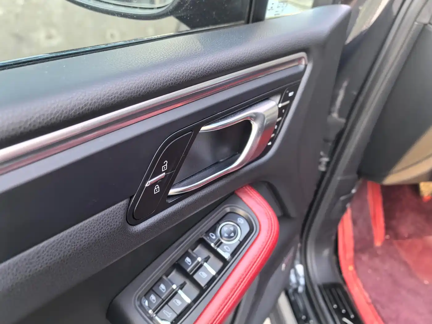 Porsche Macan 2021 Macan 2.0T фото 11