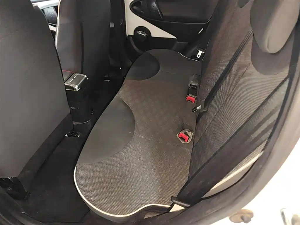 BYD F0 2015 1.0L AMT Xuan Cool Edition фото 13