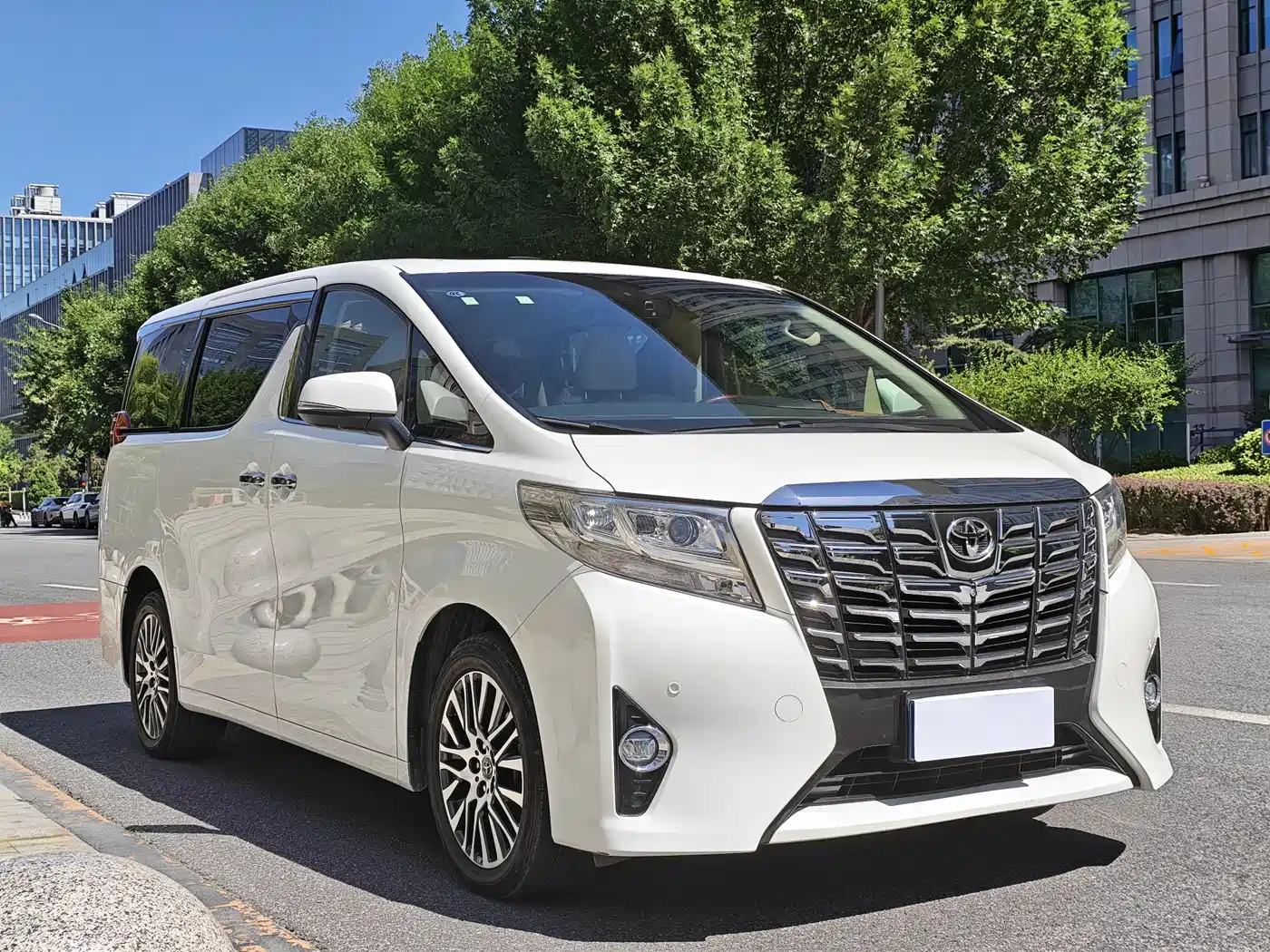 Toyota Alphard 2015 3.5L Luxury Edition фото 4