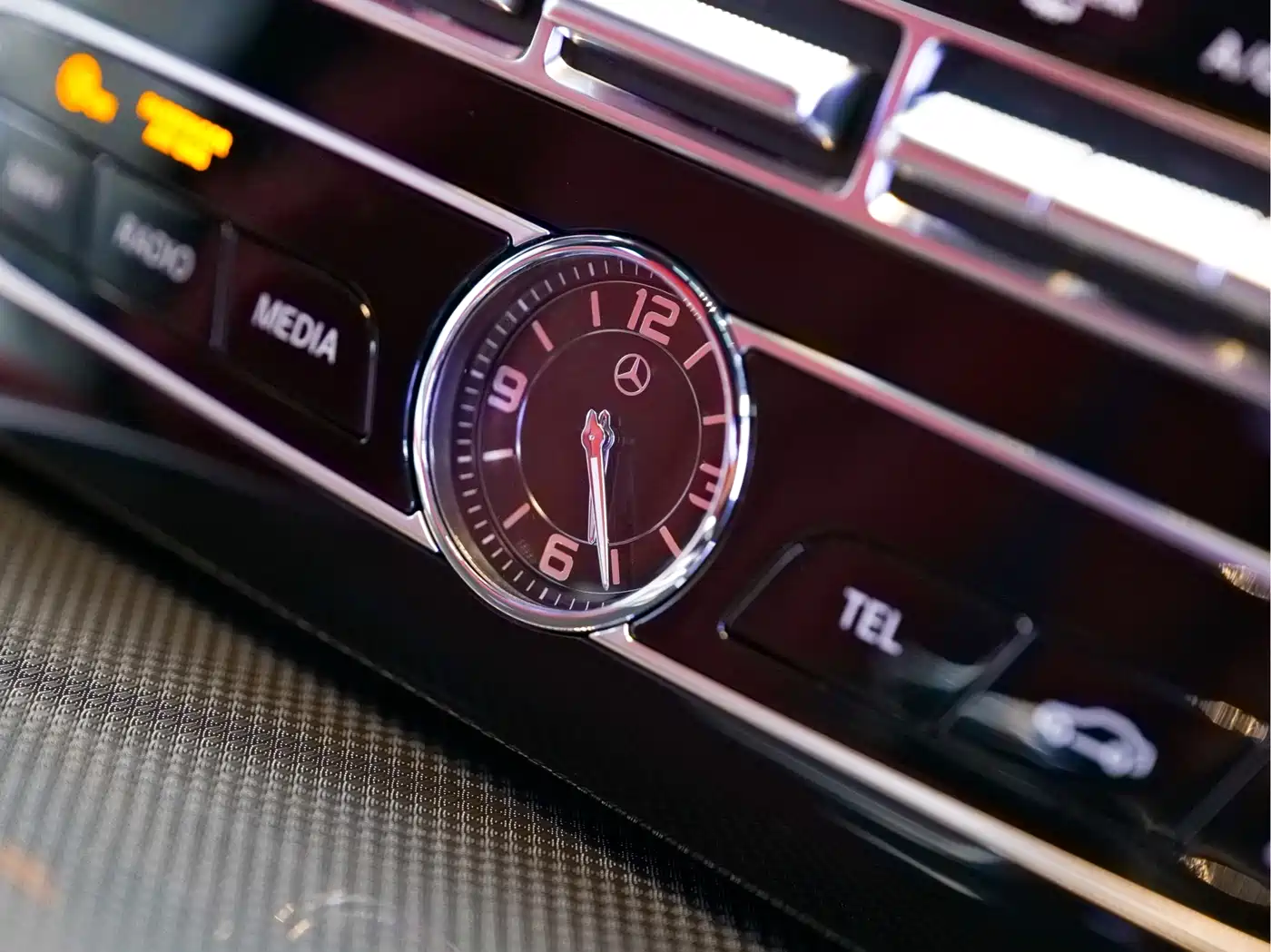 Mercedes-Benz G-Class 2023 G 500 фото 15