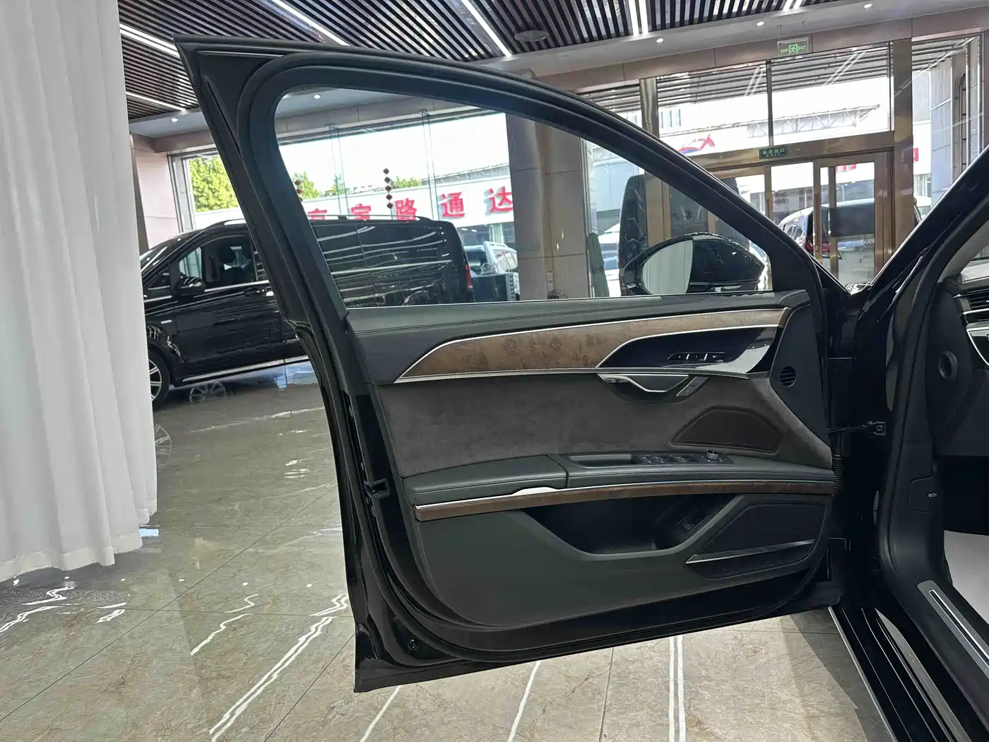 Audi A8 2021 A8L 50 TFSI quattro Luxury фото 9