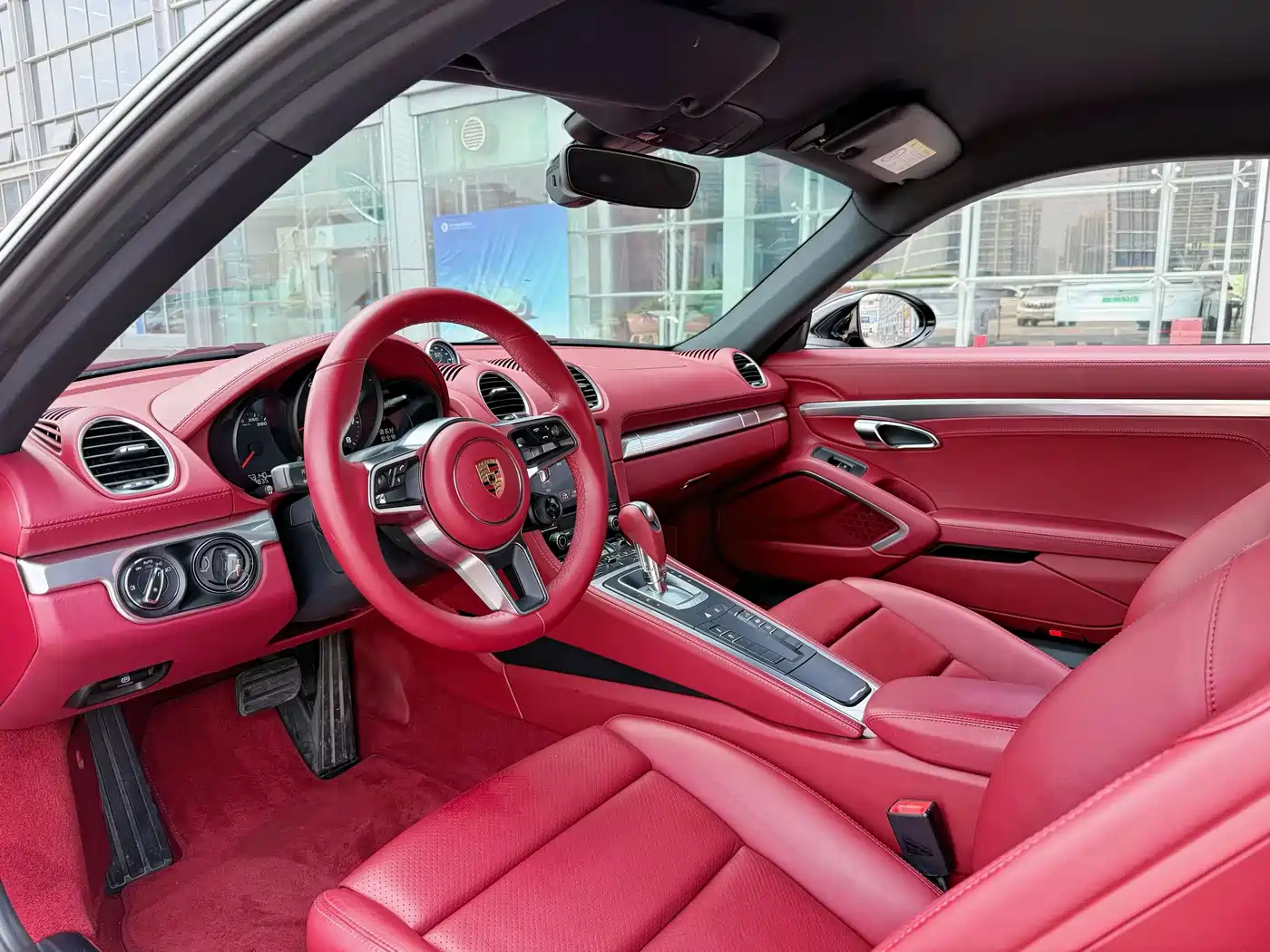 Porsche 718 2018 Cayman 2.0T фото 11