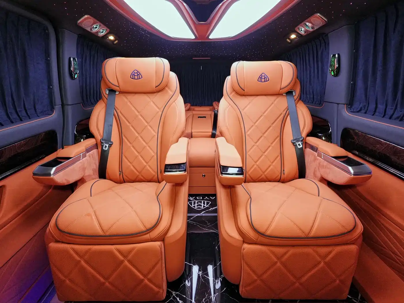 Mercedes-Benz Vito 2024 2.0T Elite Edition 7-Seater фото 24