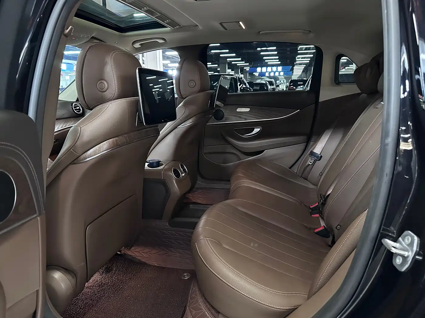 Mercedes-Benz E-Class 2019 E 200 L фото 6