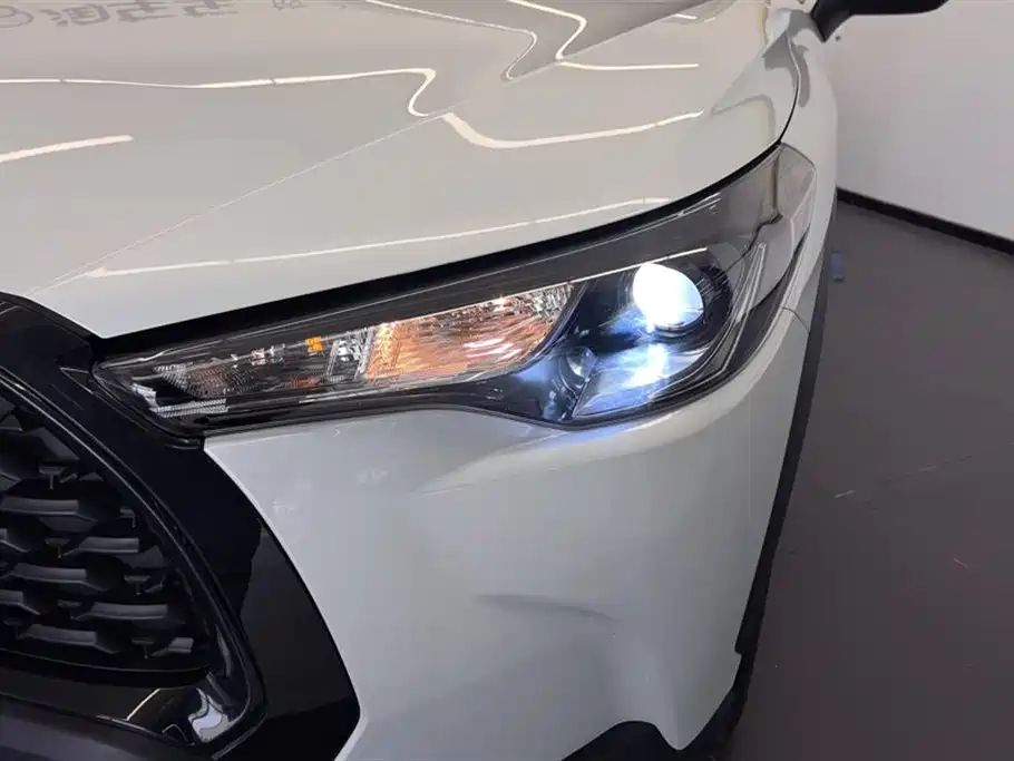 Toyota Corolla Cross 2024 Model 2.0L Pioneer Edition фото 5