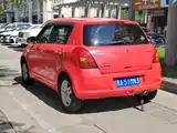 Фото 4 - Suzuki Swift