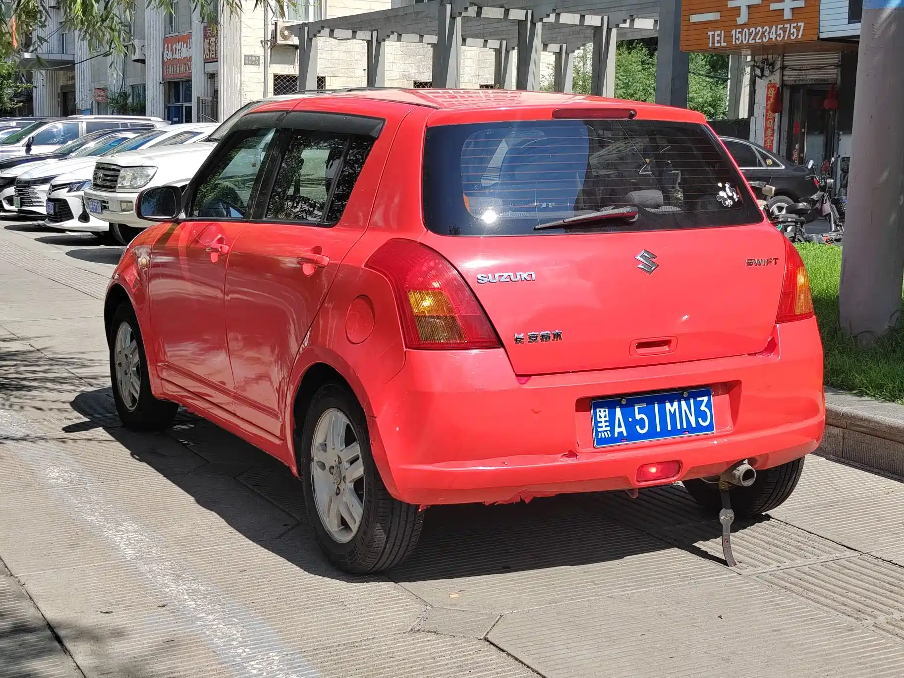 Фото 4 - Suzuki Swift