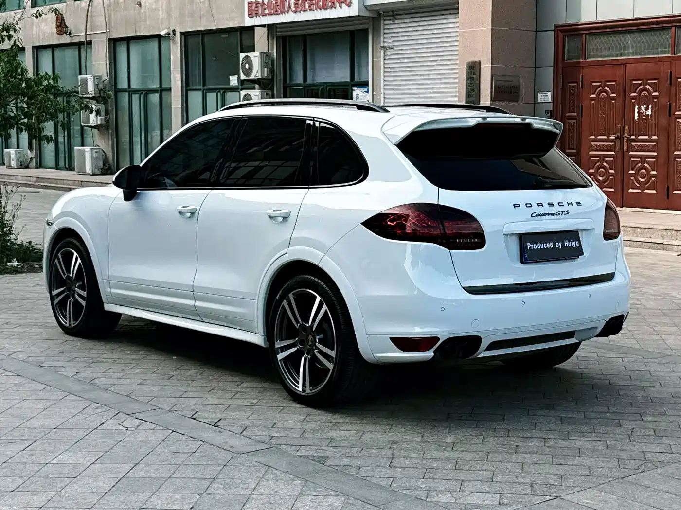 Porsche Cayenne 2012 Cayenne GTS 4.8L фото 4