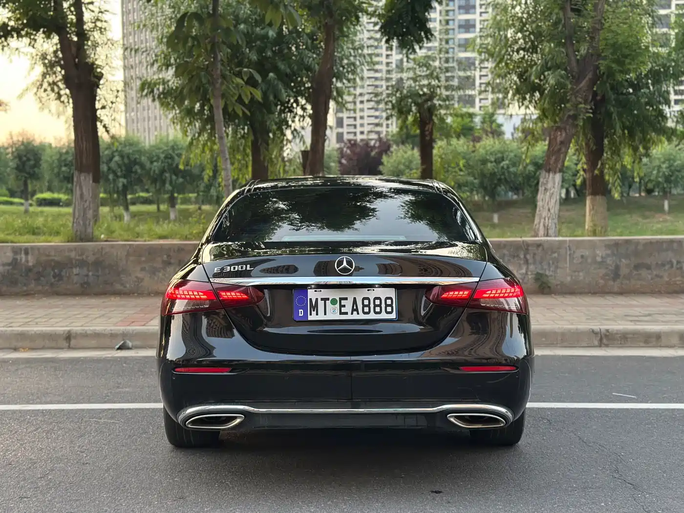 Mercedes-Benz E-Class 2021 E 300 L Premium фото 8