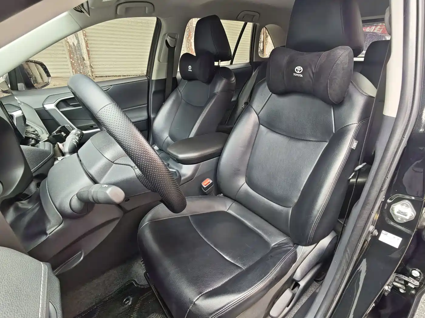 Toyota RAV4 Rongfang 2024 2.0L CVT FWD Urban Edition фото 7