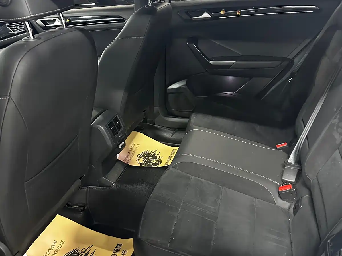 Volkswagen T-ROC 2020 280TSI DSG 2WD Luxury фото 7