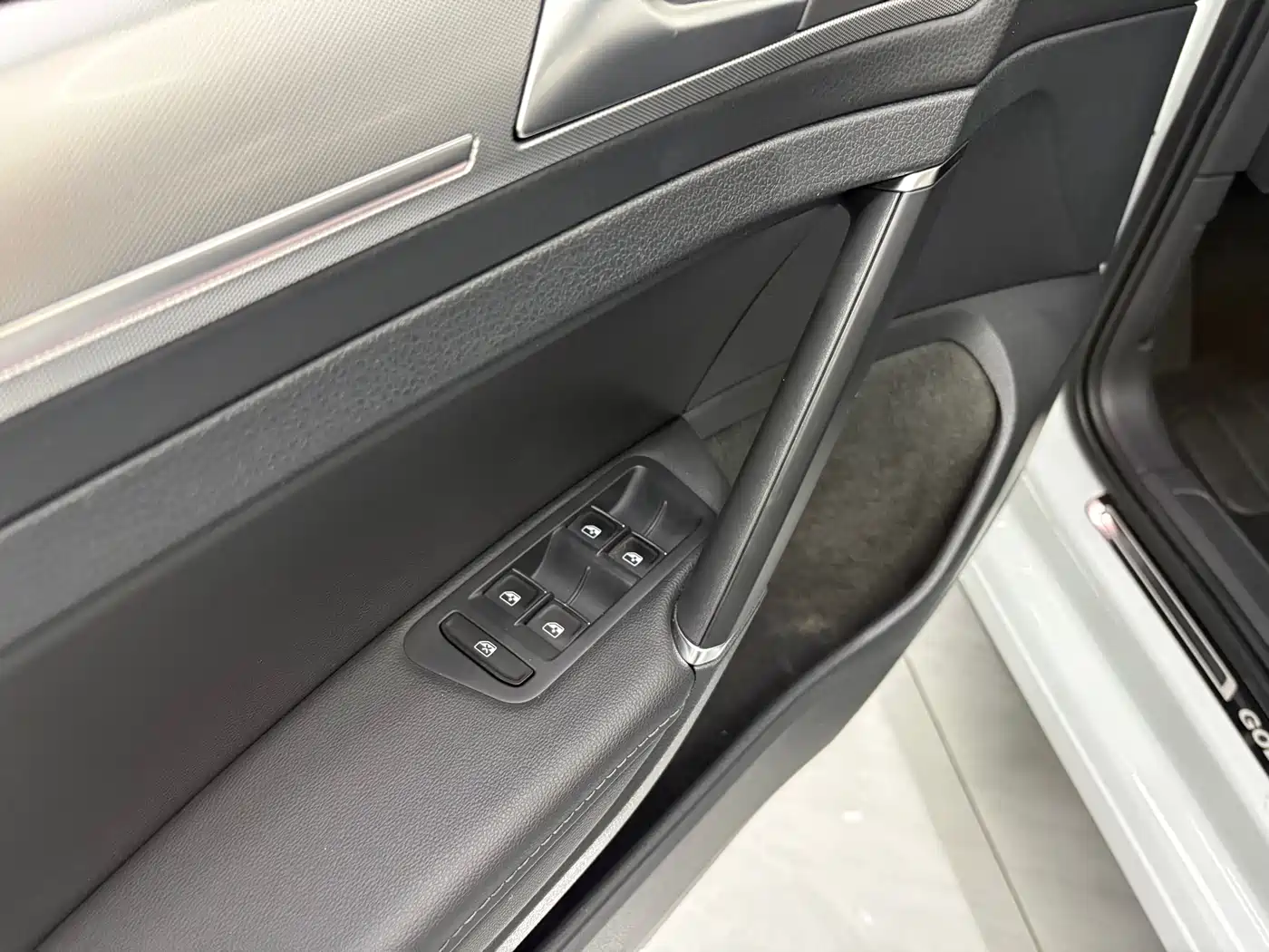 Volkswagen Golf 2018 230TSI Automatic Comfort фото 8