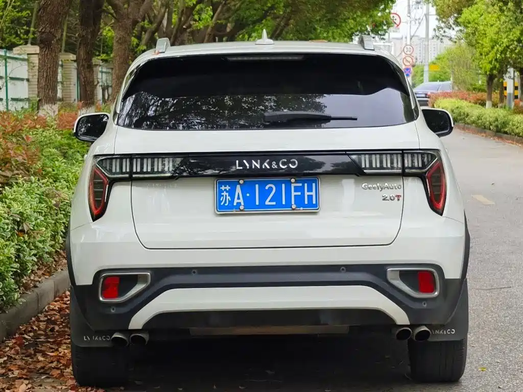 Lynk & Co 01 2017 2.0T 2WD Pro Version фото 4