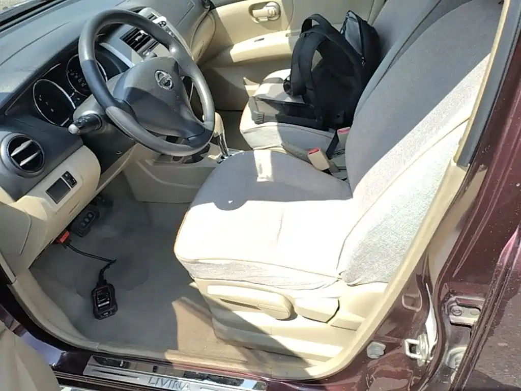 Nissan Livina 2015 2015 1.6XE CVT Comfort Edition