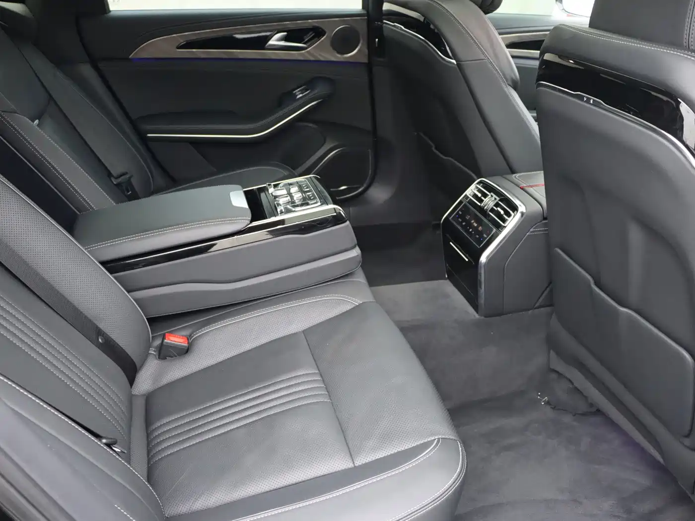 Hongqi H9 2020 2020 2.0T Smart Connection Qi Xiang Edition