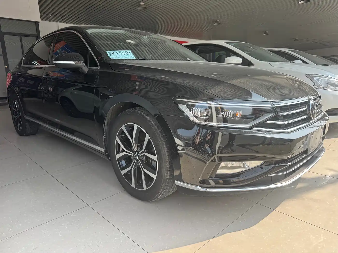 Volkswagen Magotan 2020 330TSI DSG Luxury фото 3