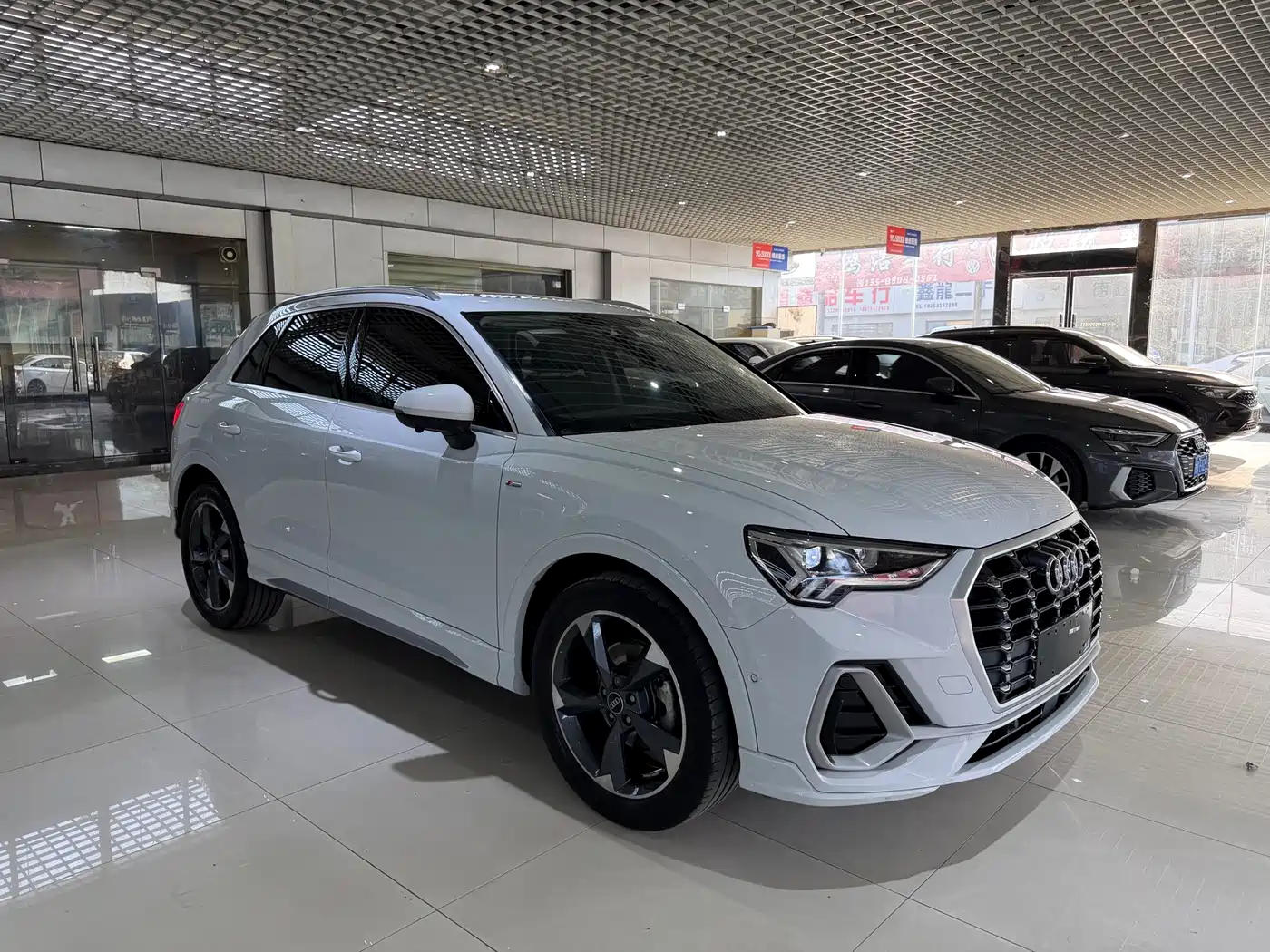 Audi Q3 2022 35 TFSI Fashion Dynamic фото 3