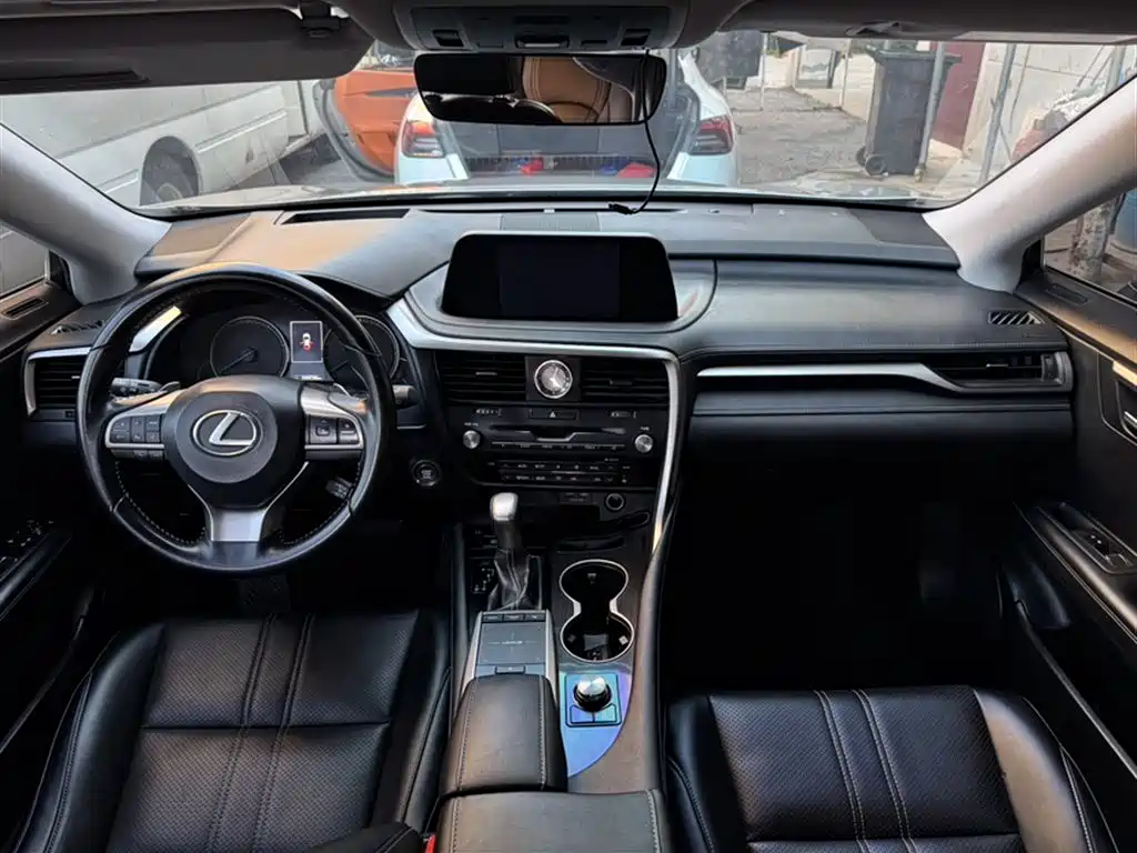 Lexus RX 2020 Facelift 300 2WD Elite Edition фото 18