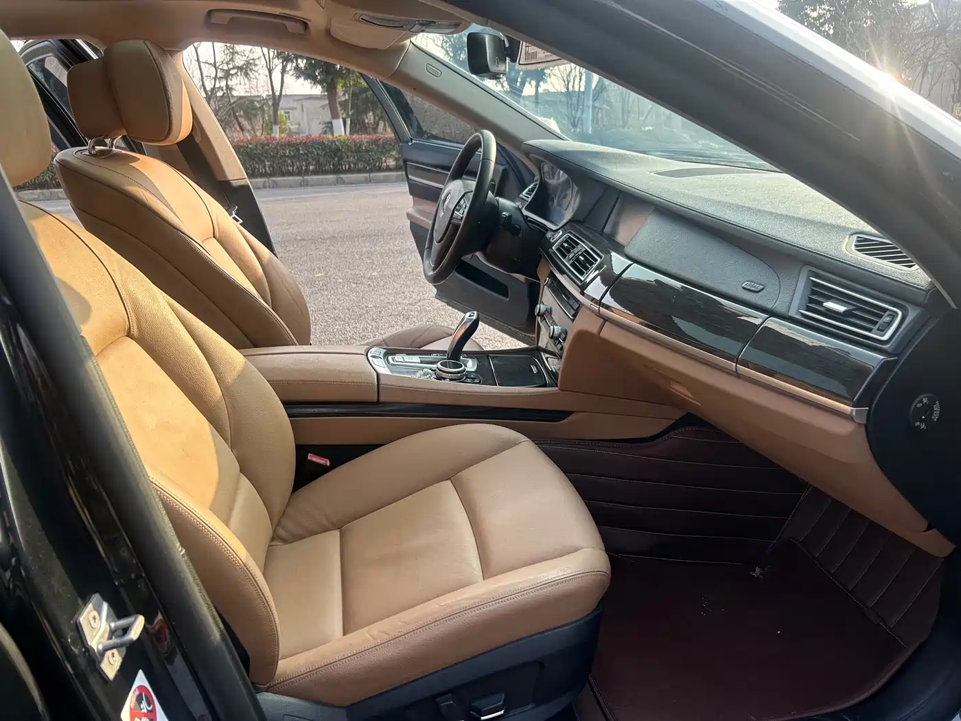 BMW 7 Series 2011 730Li Elegance фото 14