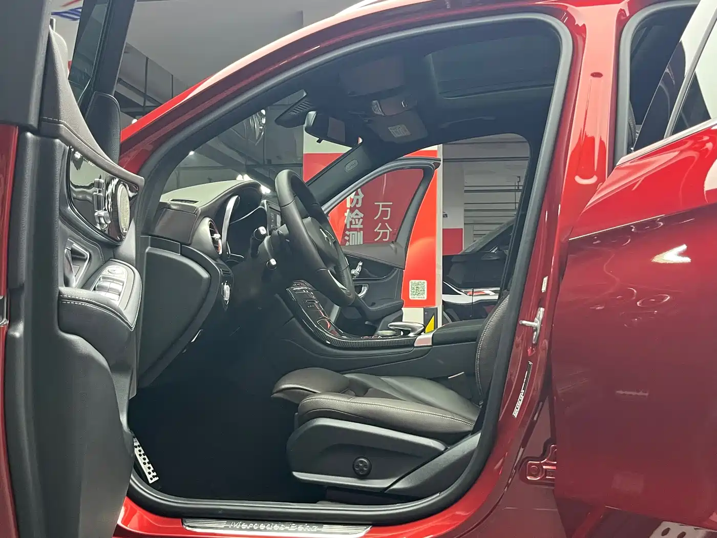 Mercedes-Benz GLC 2018 Facelift GLC 200 4MATIC фото 14