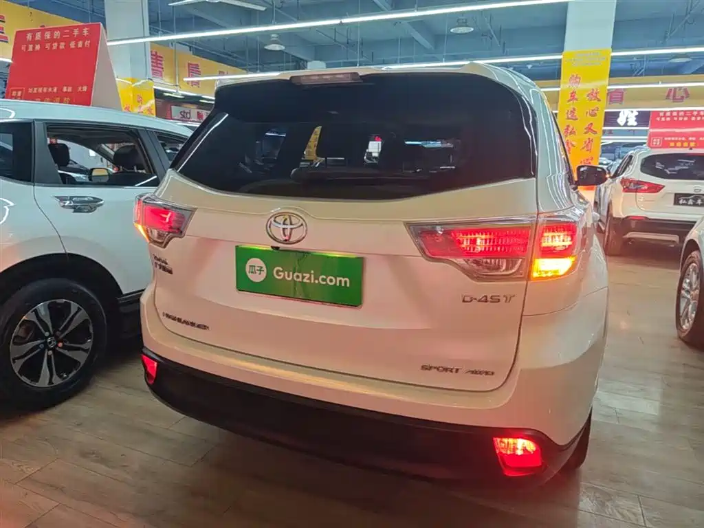 Toyota Highlander 2015 2.0T AWD Luxury Edition 7-seater фото 6