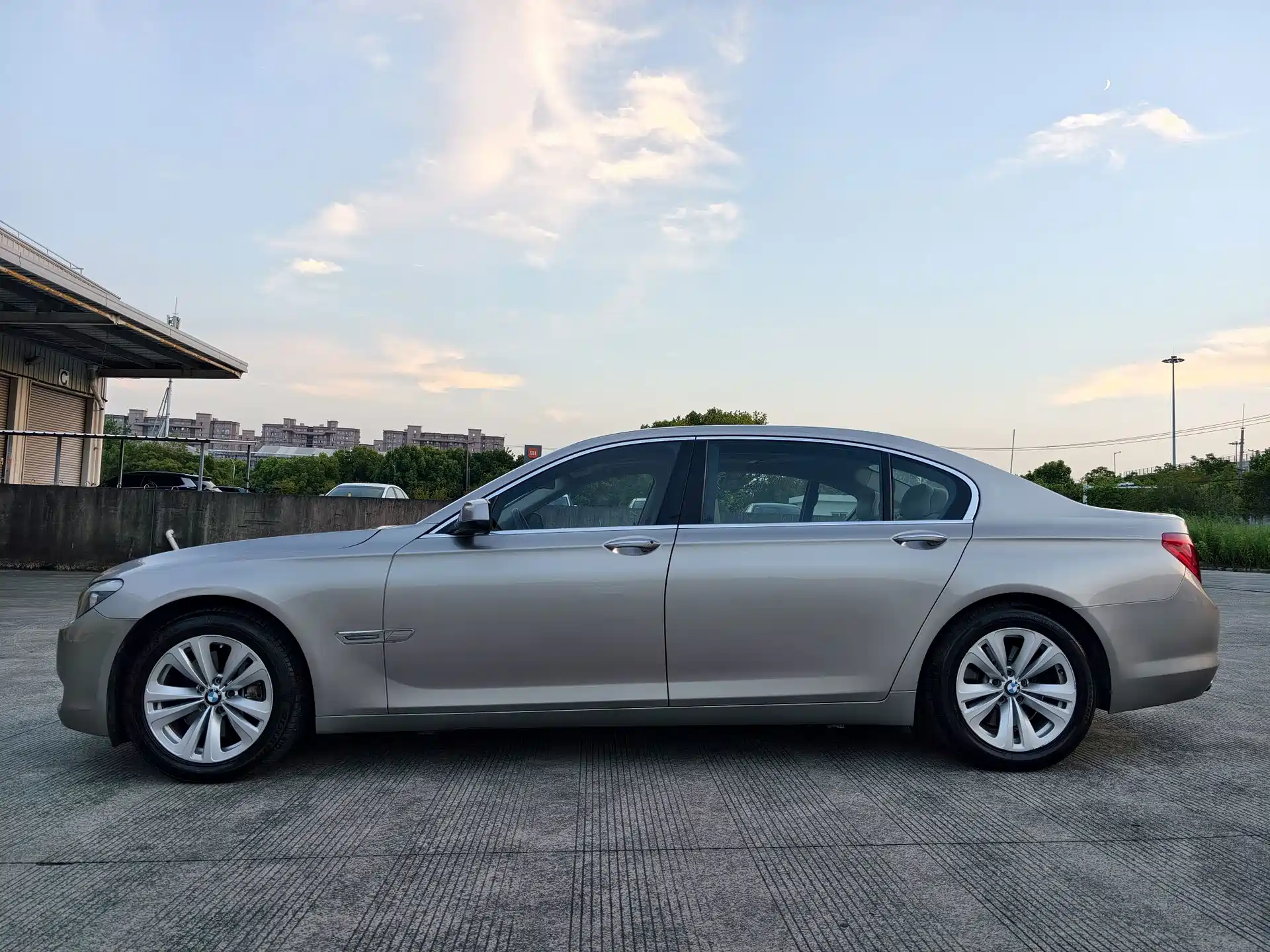 Фото 28 - BMW 7 Series