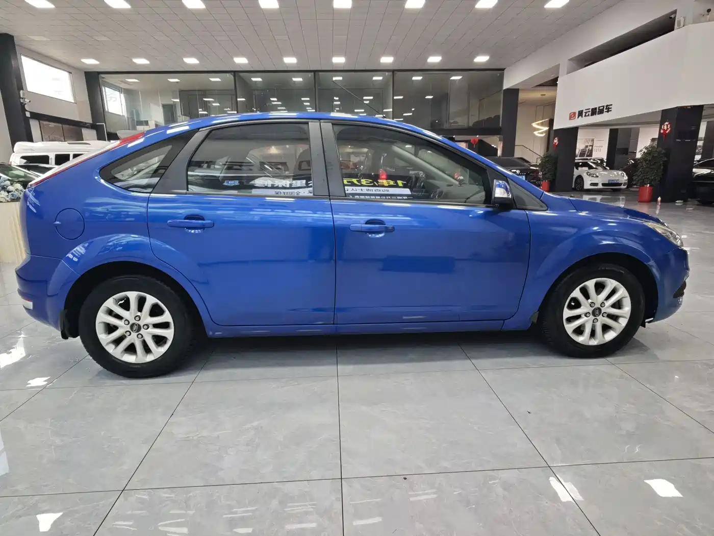 Ford Focus 2014 2013 Hatchback Classic 1.8L Auto Million Edition
