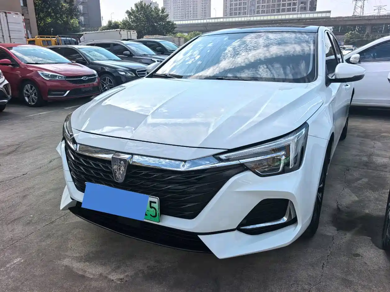 Фото 1 - Roewe i6 MAX EV