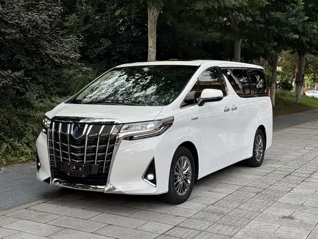 Toyota Alphard 2023