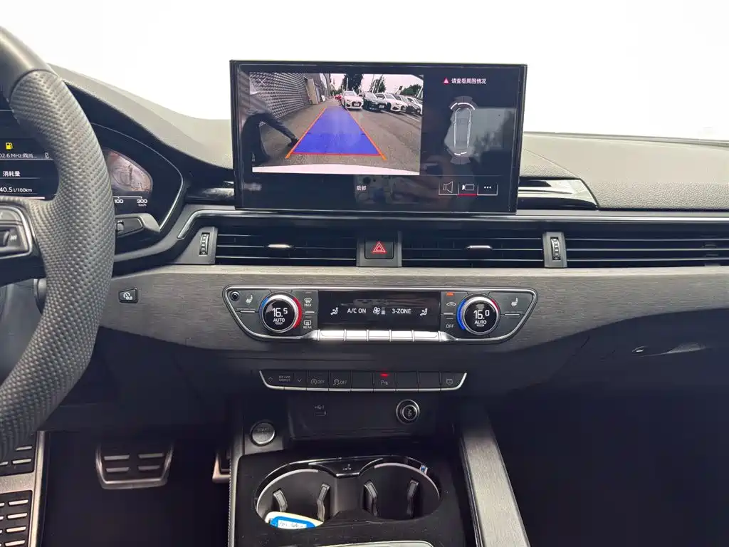 Audi A4L 2023 40 TFSI Luxury Sport фото 7