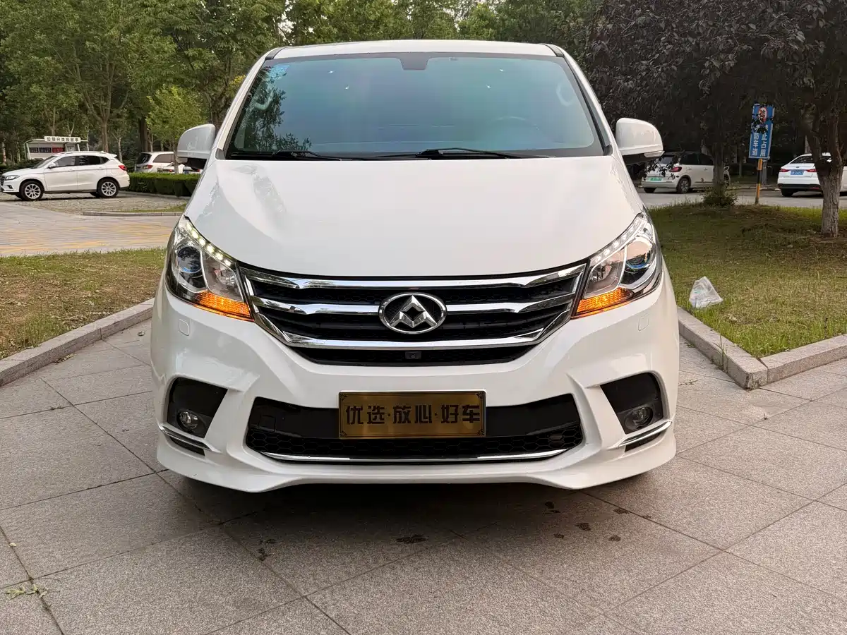 SAIC Maxus Maxus G10 2017 2016 2.0T Automatic Luxury Executive Edition