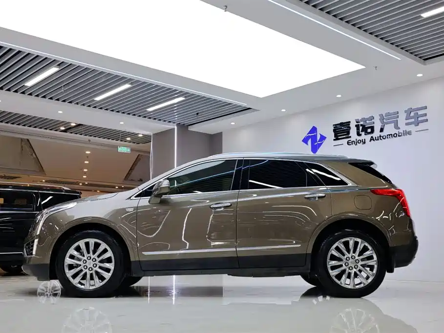 Cadillac XT5 2016 28T AWD Platinum Edition фото 3