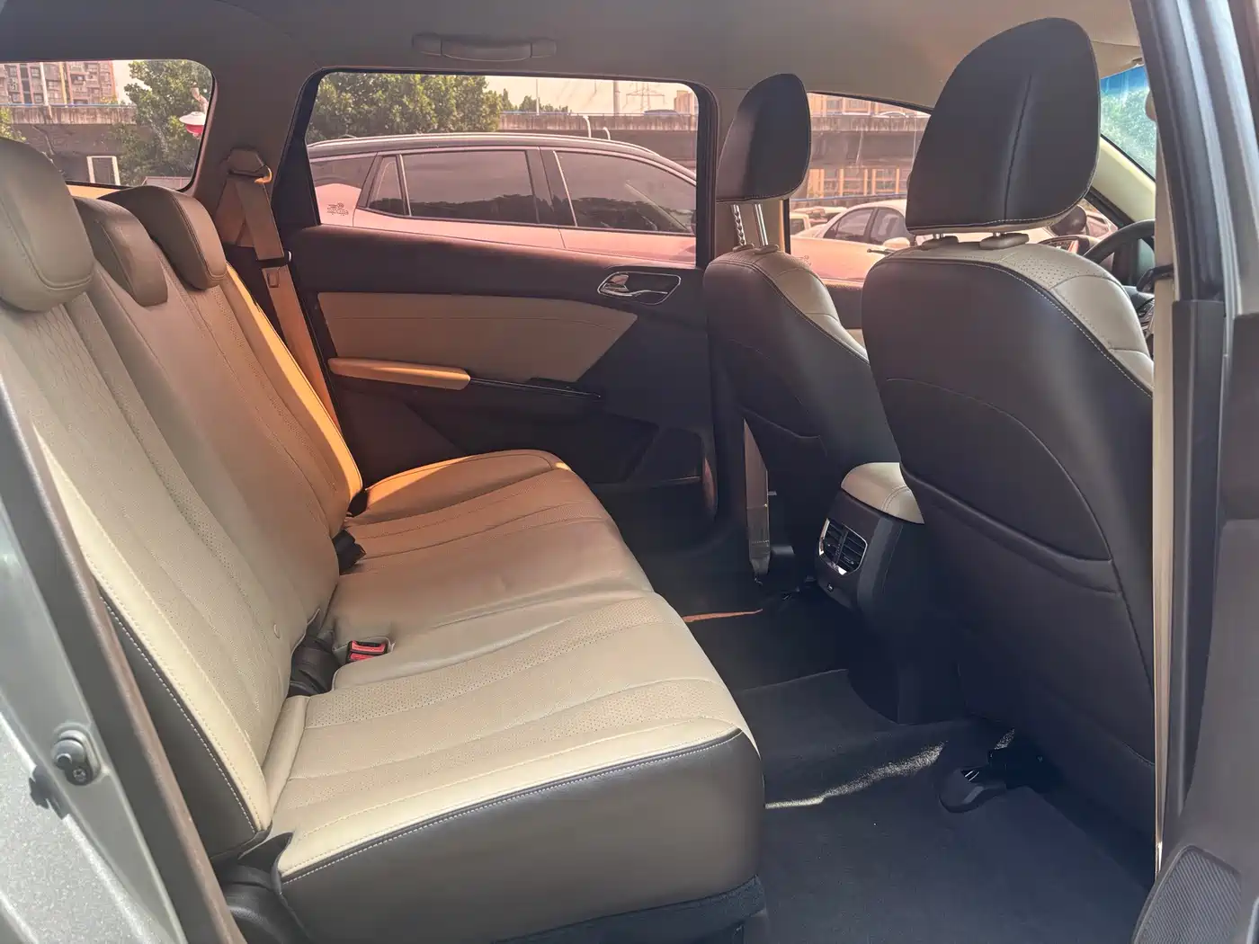 Baojun 310W 2018 2017 1.5L Manual Fashion Edition (China V)
