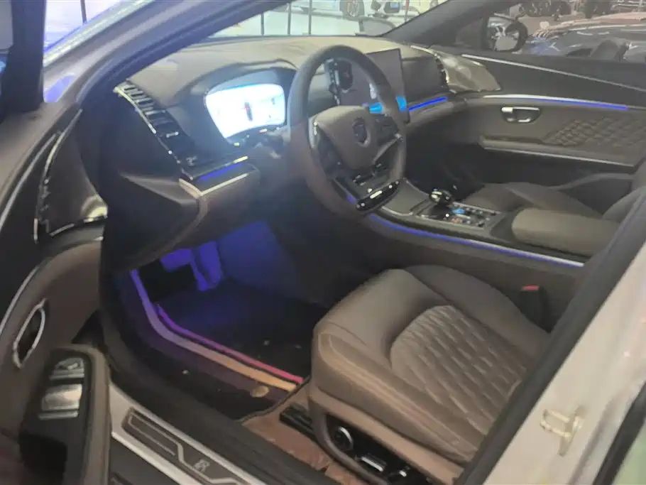 BYD Han 2024 DM-i Glory Edition 121KM Premium фото 9